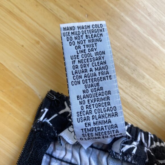 Madison Leigh 6 Rockabilly Dress Black White Red Floral Cotton Stretch Sundress - Picture 6 of 8